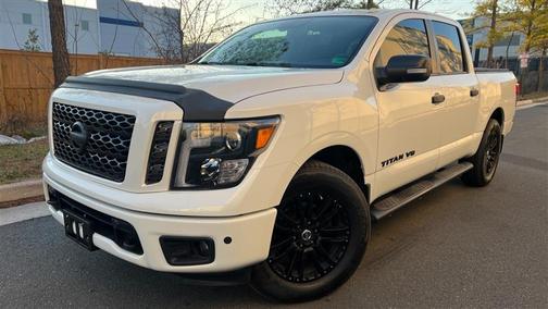 2018 Nissan Titan SV