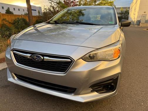 2019 Subaru Impreza 2.0i