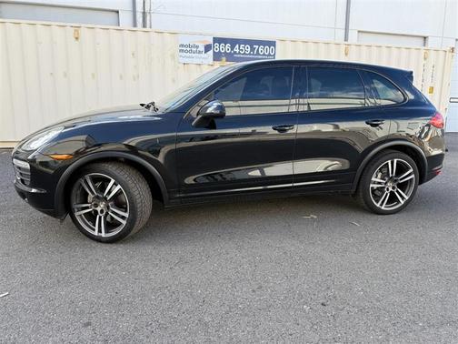 2012 Porsche Cayenne S