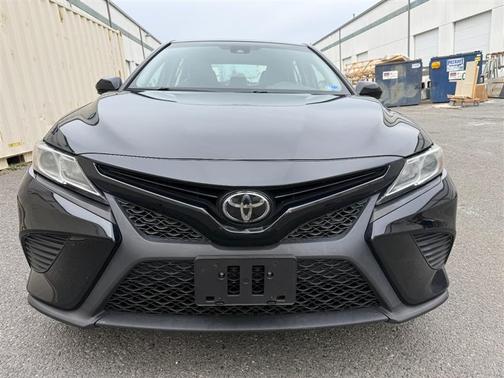 2019 Toyota Camry LE/SE/XLE/L
