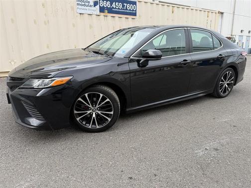 2019 Toyota Camry LE/SE/XLE/L