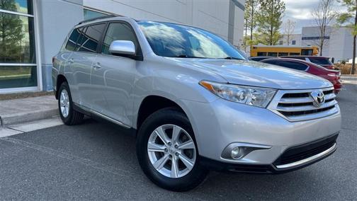 2011 Toyota Highlander BASE/SE