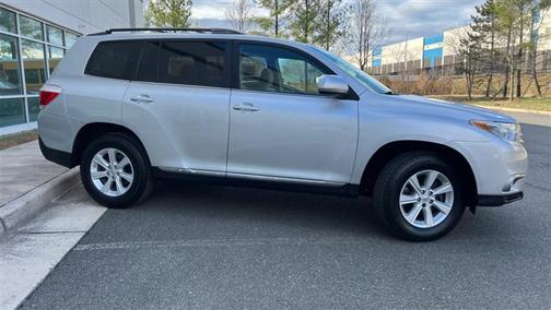 2011 Toyota Highlander BASE/SE