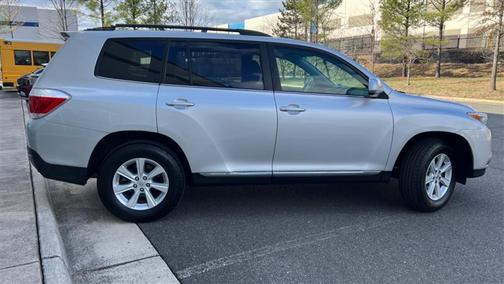 2011 Toyota Highlander BASE/SE