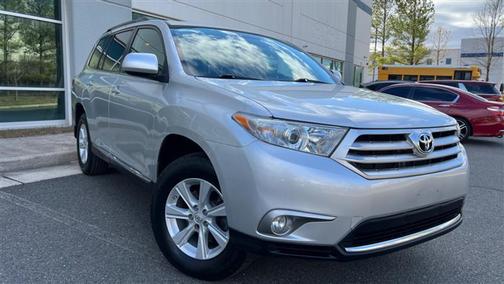 2011 Toyota Highlander BASE/SE