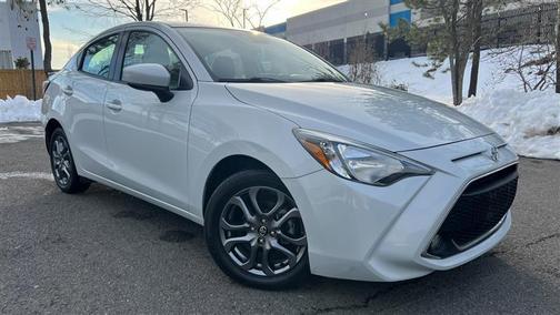 2019 Toyota Yaris Sedan L/LE/XLE