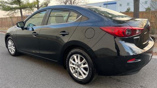 2016 Mazda Mazda3 i Sport