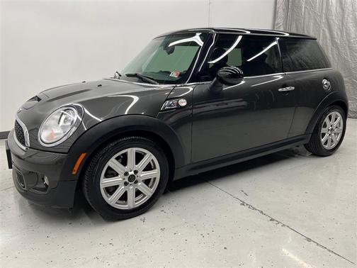 Photo 5 of 42 of 2012 MINI Cooper S Base