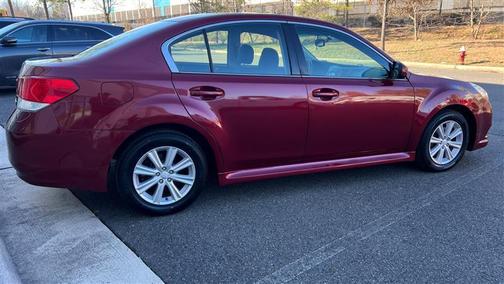 2011 Subaru Legacy 2.5i Premium