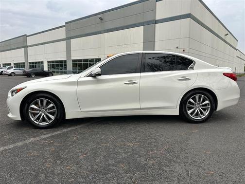 2014 INFINITI Q50 Premium