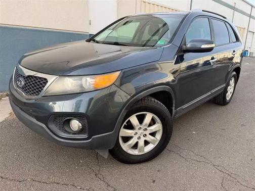 2011 Kia Sorento LX
