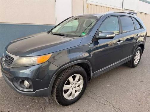 2011 Kia Sorento LX