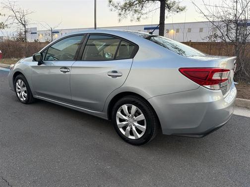 2017 Subaru Impreza 2.0i