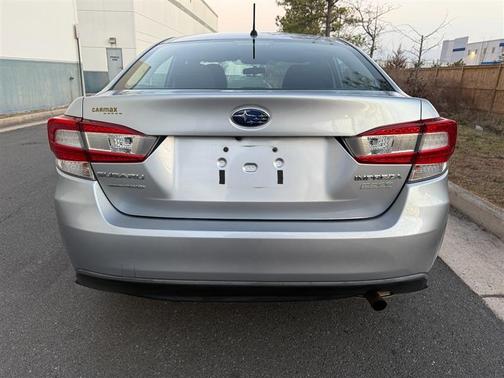 2017 Subaru Impreza 2.0i