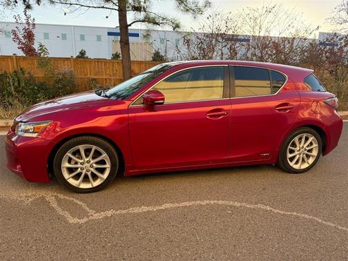 2013 Lexus CT 200h Base