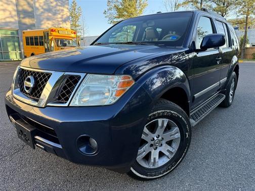 Navy Blue 2011 Nissan Pathfinder Silver