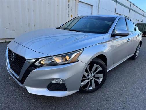 Brilliant Silver Metallic 2019 Nissan Altima 2.5 S