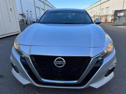 Brilliant Silver Metallic 2019 Nissan Altima 2.5 S