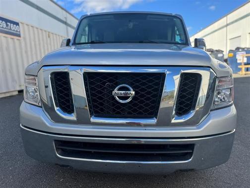 2017 Nissan NV Passenger NV3500 HD SV V6/SV V8