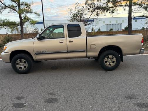 2004 Toyota Tundra SR5