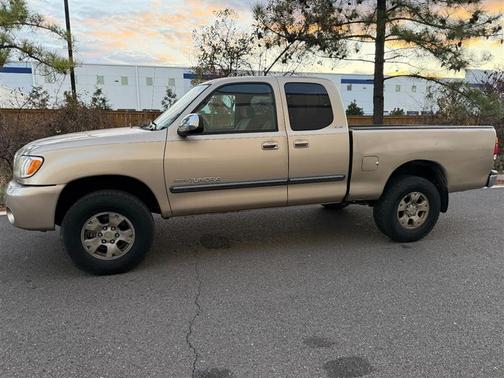 2004 Toyota Tundra SR5