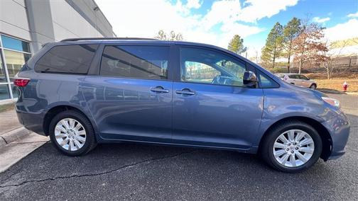 2015 Toyota Sienna LE