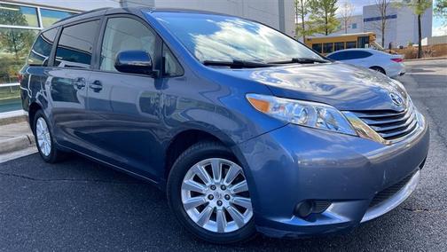 2015 Toyota Sienna LE