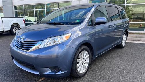 2015 Toyota Sienna LE