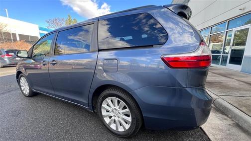 2015 Toyota Sienna LE