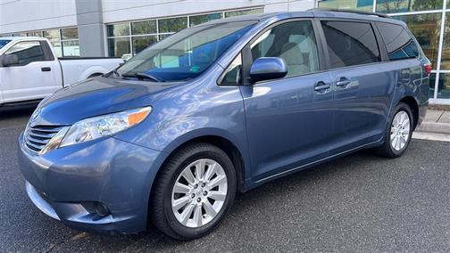 2015 Toyota Sienna LE