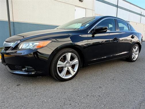 Crystal Black Pearl 2013 Acura ILX 2.4L Premium