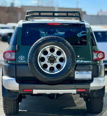 2013 Toyota FJ Cruiser Base