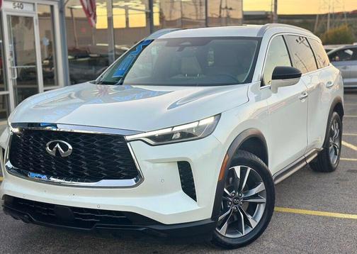 2023 INFINITI QX60 Luxe