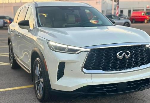 2023 INFINITI QX60 Luxe