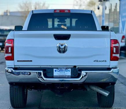 Bright White Clearcoat 2024 RAM 2500 Big Horn 4x4 Crew Cab 6'4' Box