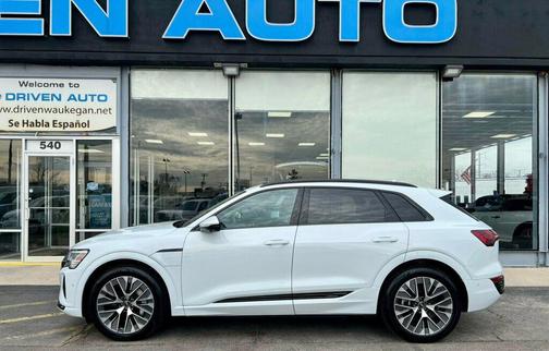2024 Audi Q8 e-tron Prestige