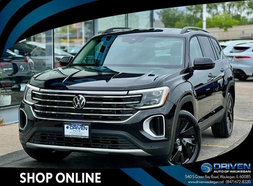 Deep Black Pearl 2024 Volkswagen Atlas 2.0T SE w/Technology 4MOTION