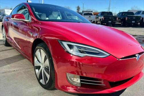 2020 Tesla Model S Long Range Plus