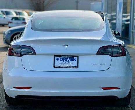 Pearl White Multi-Coat 2018 Tesla Model 3 Long Range