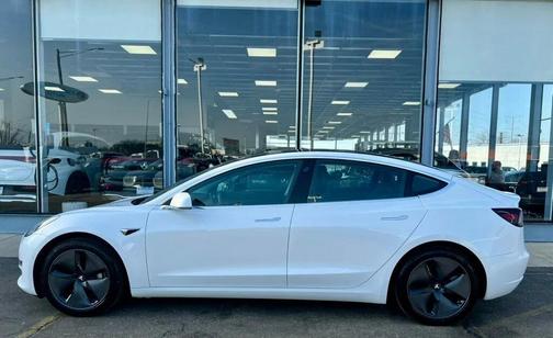 Pearl White Multi-Coat 2018 Tesla Model 3 Long Range
