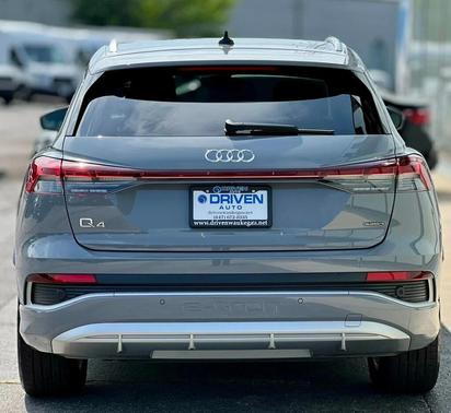 2024 Audi Q4 e-tron Premium 55 quattro