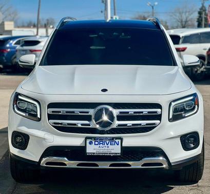 Polar White 2023 Mercedes-Benz GLB 250 4MATIC