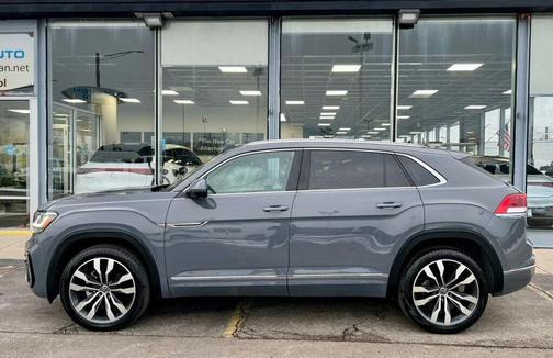 2023 Volkswagen Atlas Cross Sport 3.6L V6 SEL Premium R-Line