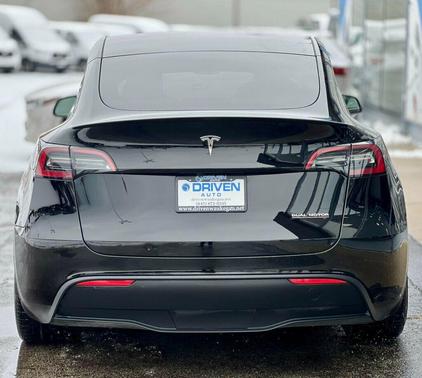 2024 Tesla Model Y Performance AWD
