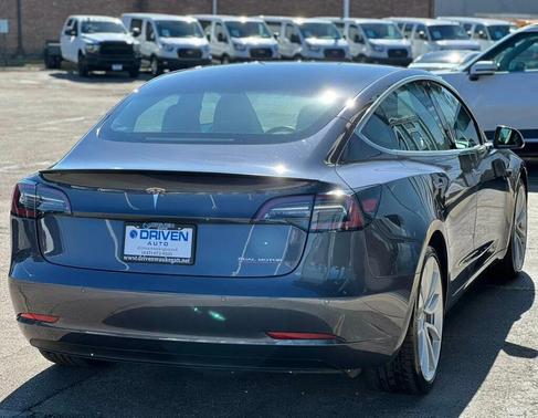 Midnight Silver Metallic 2019 Tesla Model 3 Performance