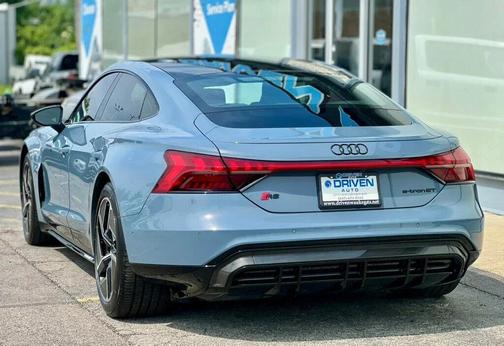 Kemora Gray Metallic 2024 Audi RS e-tron GT quattro