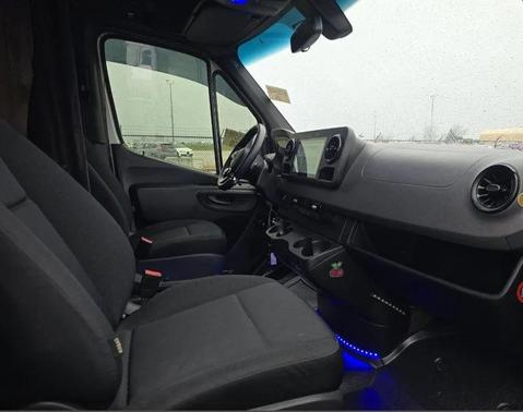 Arctic White 2021 Mercedes-Benz Sprinter 2500 High Roof