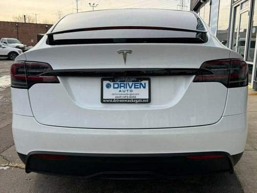 2022 Tesla Model X AWD