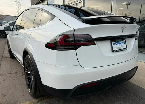 2022 Tesla Model X AWD