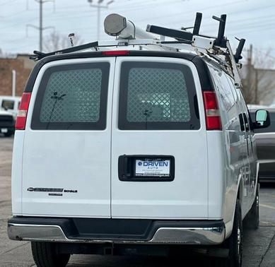 Summit White 2014 Chevrolet Express 2500 LT